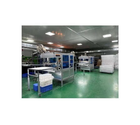 Verpakking eenvoudig gemaakt 15000B/H Plastic Flask Tray Verpakkingsmachine voor lege flessen
