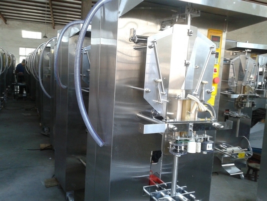 Afdichtingsfunctie 2000BPH Sachetwatermachine voor commerciële doeleinden