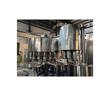 Hoogvermogen 8 koppen dranken vulmachine 100% vulnauwkeurigheid 2000-3000BPH