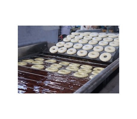600 mm Gordel Mesh Breedte Volledige Automatische Donut Roll Productie Lijn met Automatische Graad