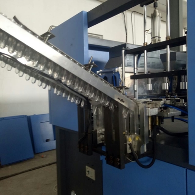 Efficiëntie 200 mm Schimmel slag 12 Kappen koppen Infrarood verwarmingssysteem Automatische blaasmachine